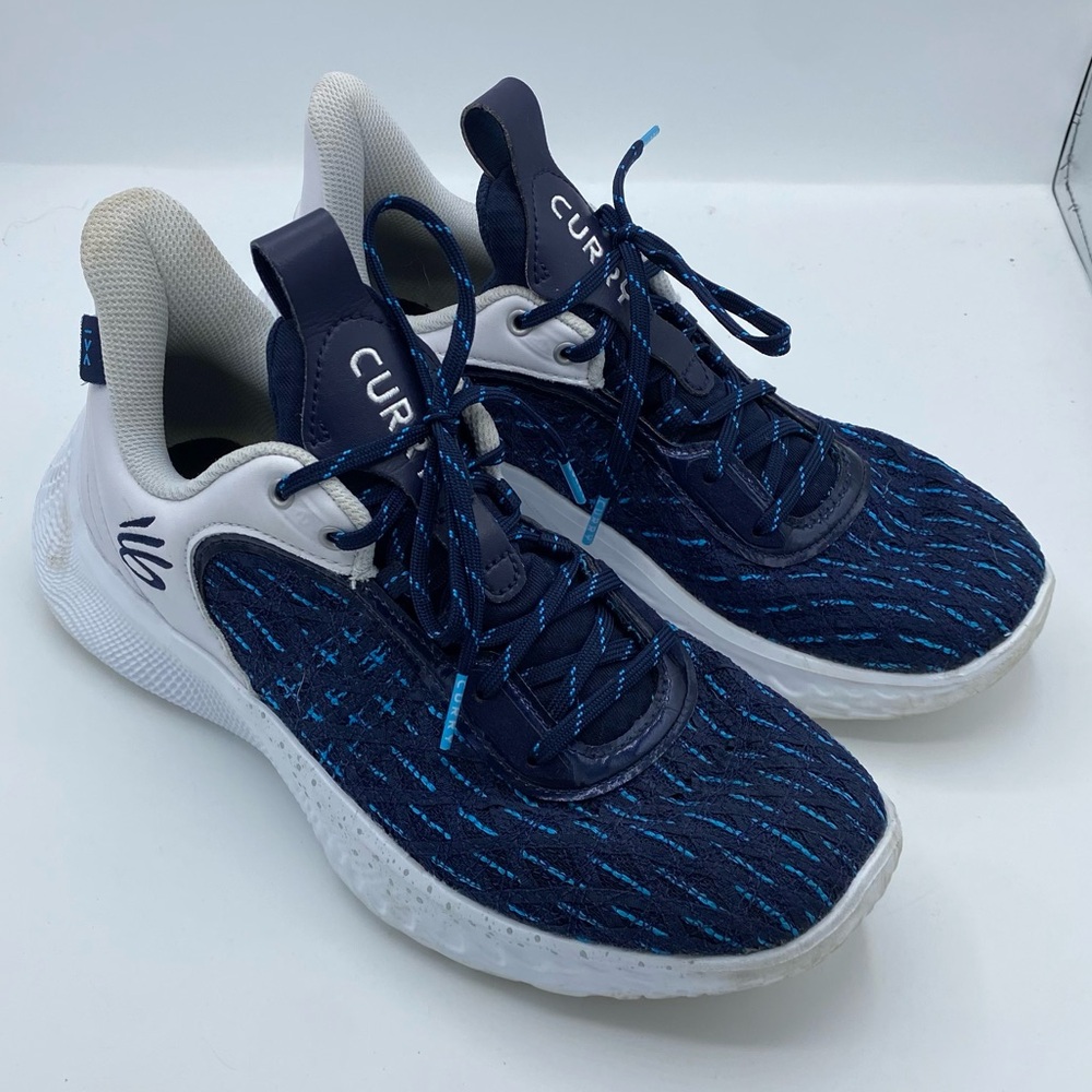 Under Armour Curry Flow 9 Team Midnight Navy/White size 8 MENS BASKETBALL SHOES